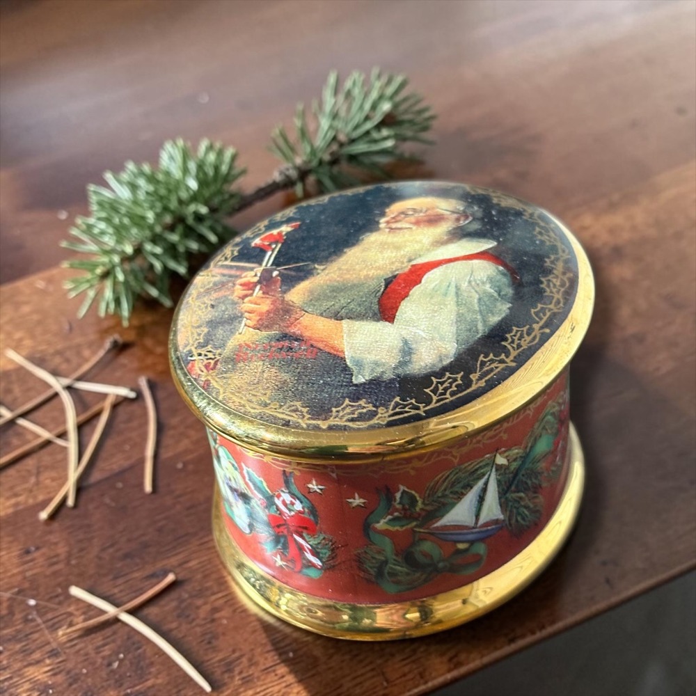 Norman Rockwell Santa's Workshop Musical Trinket Box 1997 Limited Edition 5886A